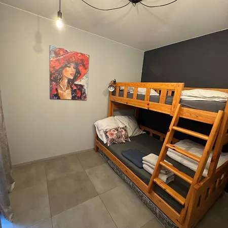 La Bella 2 Holiday home *
